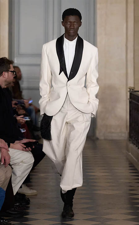 أسبوع باريس للموضة: روح المرح في مجموعة Jacquemus